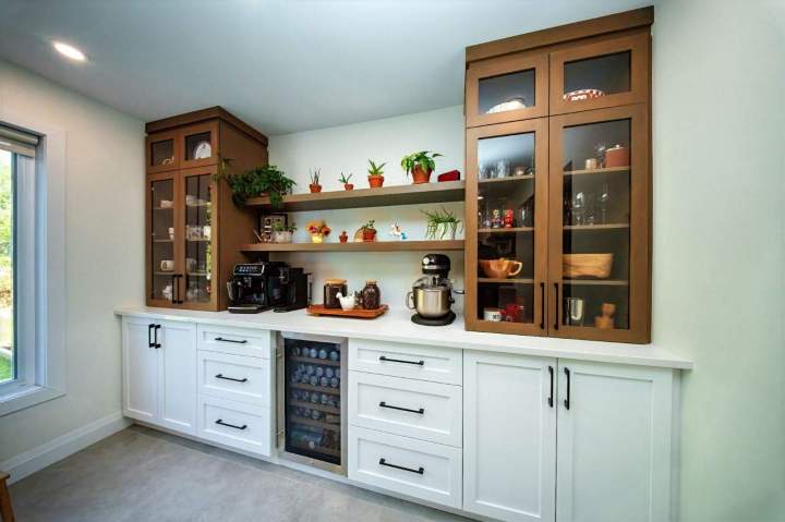 Ensemble de buffet et coin café sur mesure